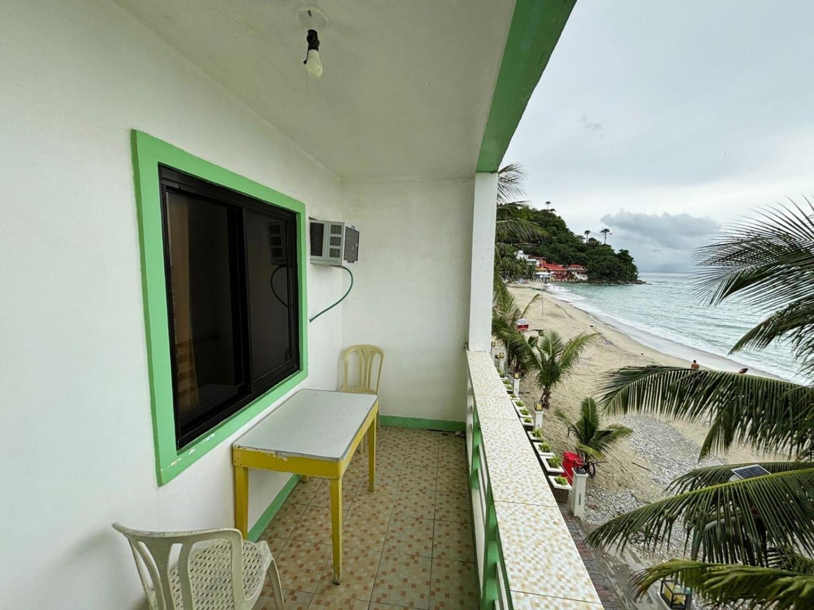 White Beach Hotel Puerto Galera Powered By Cocotel Luaran gambar