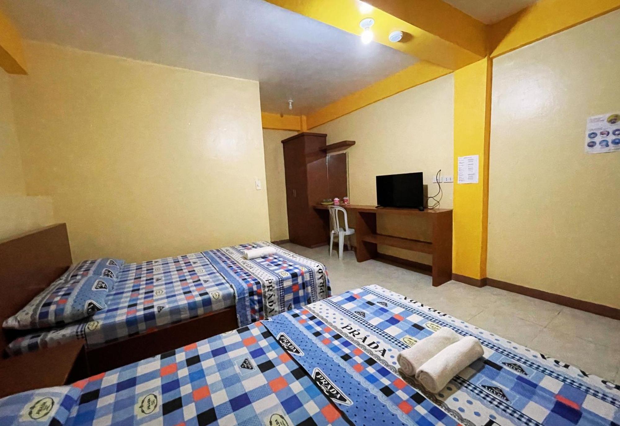 White Beach Hotel Puerto Galera Powered By Cocotel Luaran gambar