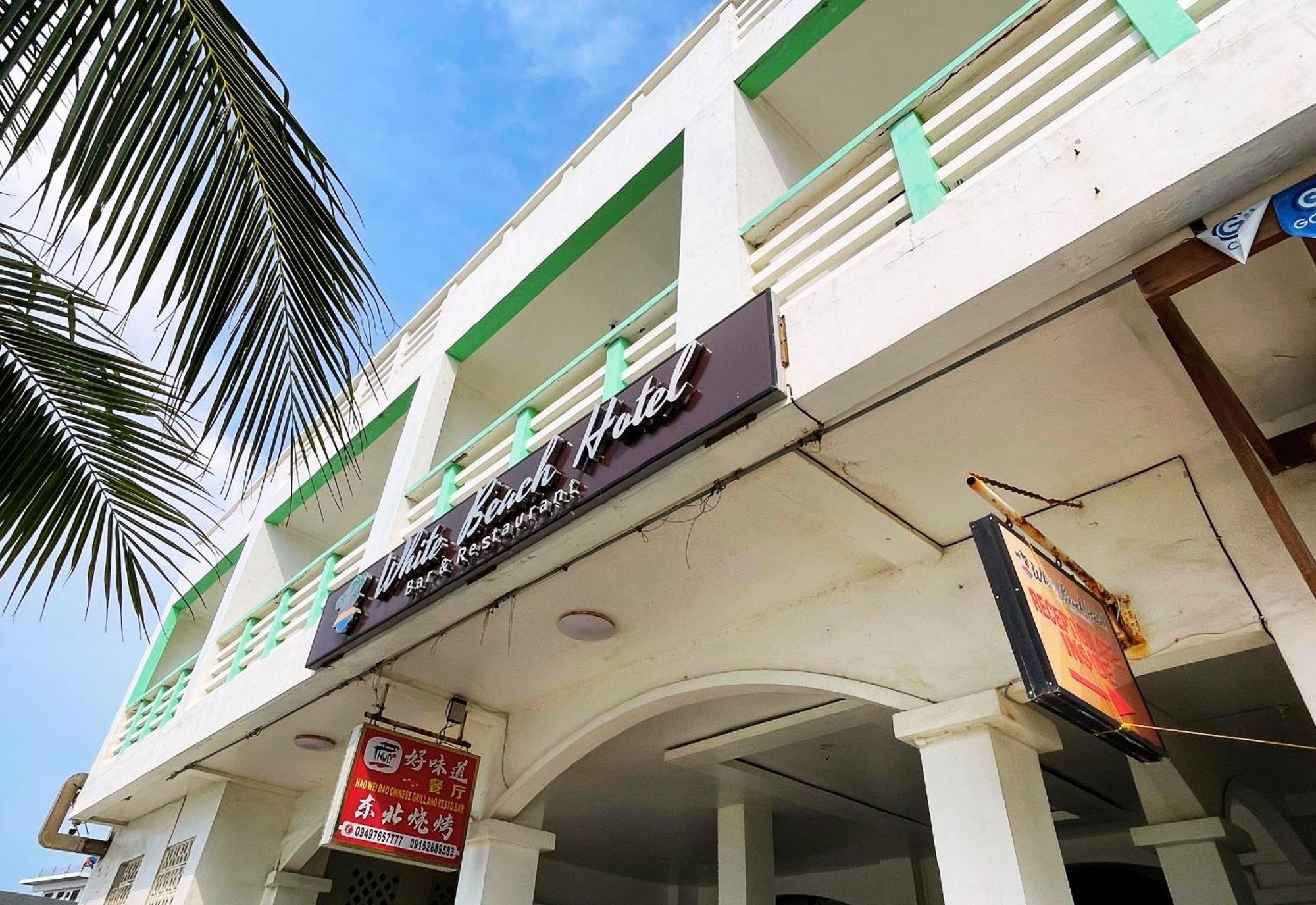 White Beach Hotel Puerto Galera Powered By Cocotel Luaran gambar