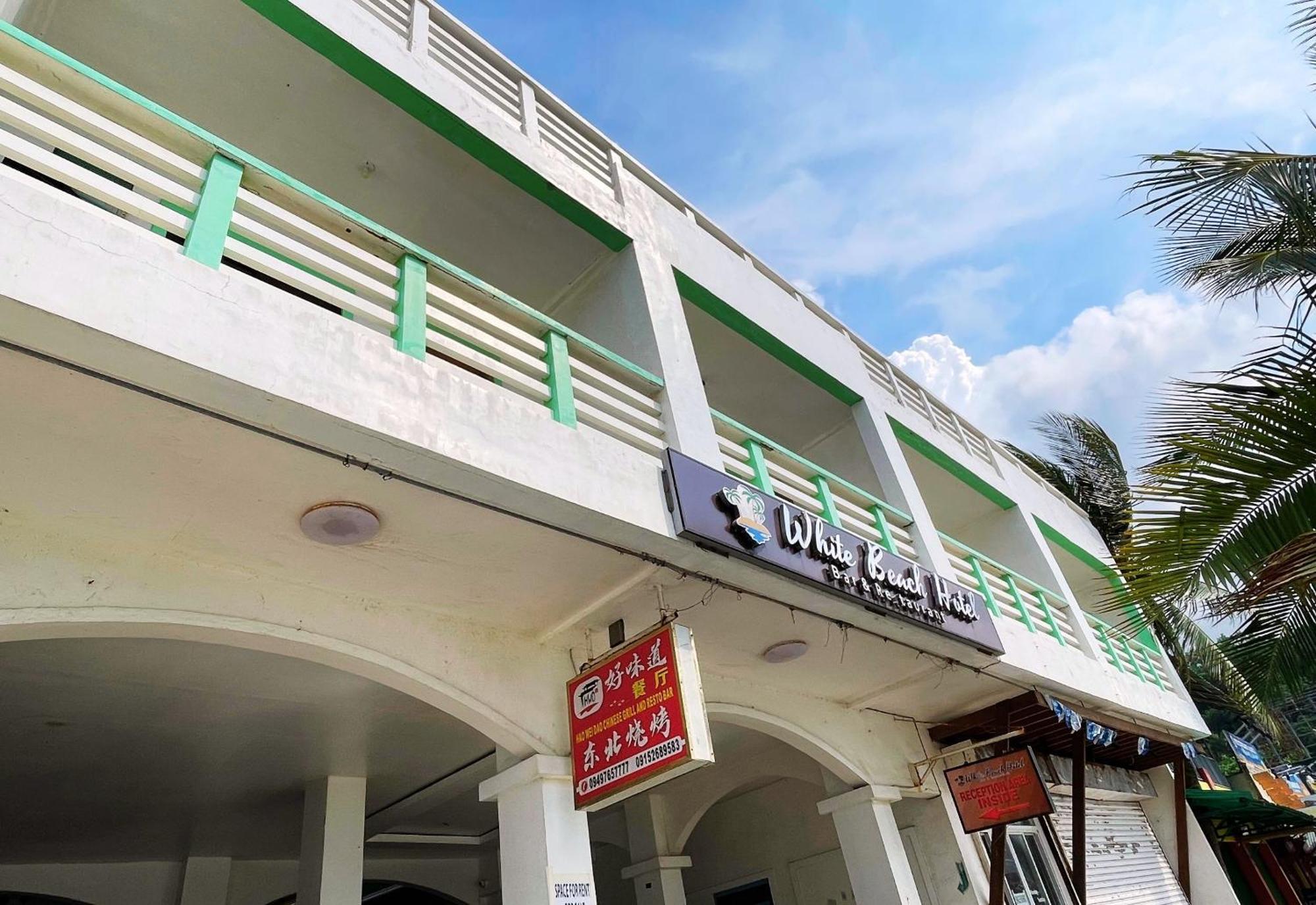 White Beach Hotel Puerto Galera Powered By Cocotel Luaran gambar